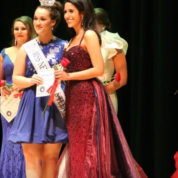 Sherri hill gown - Picture 4 of 8